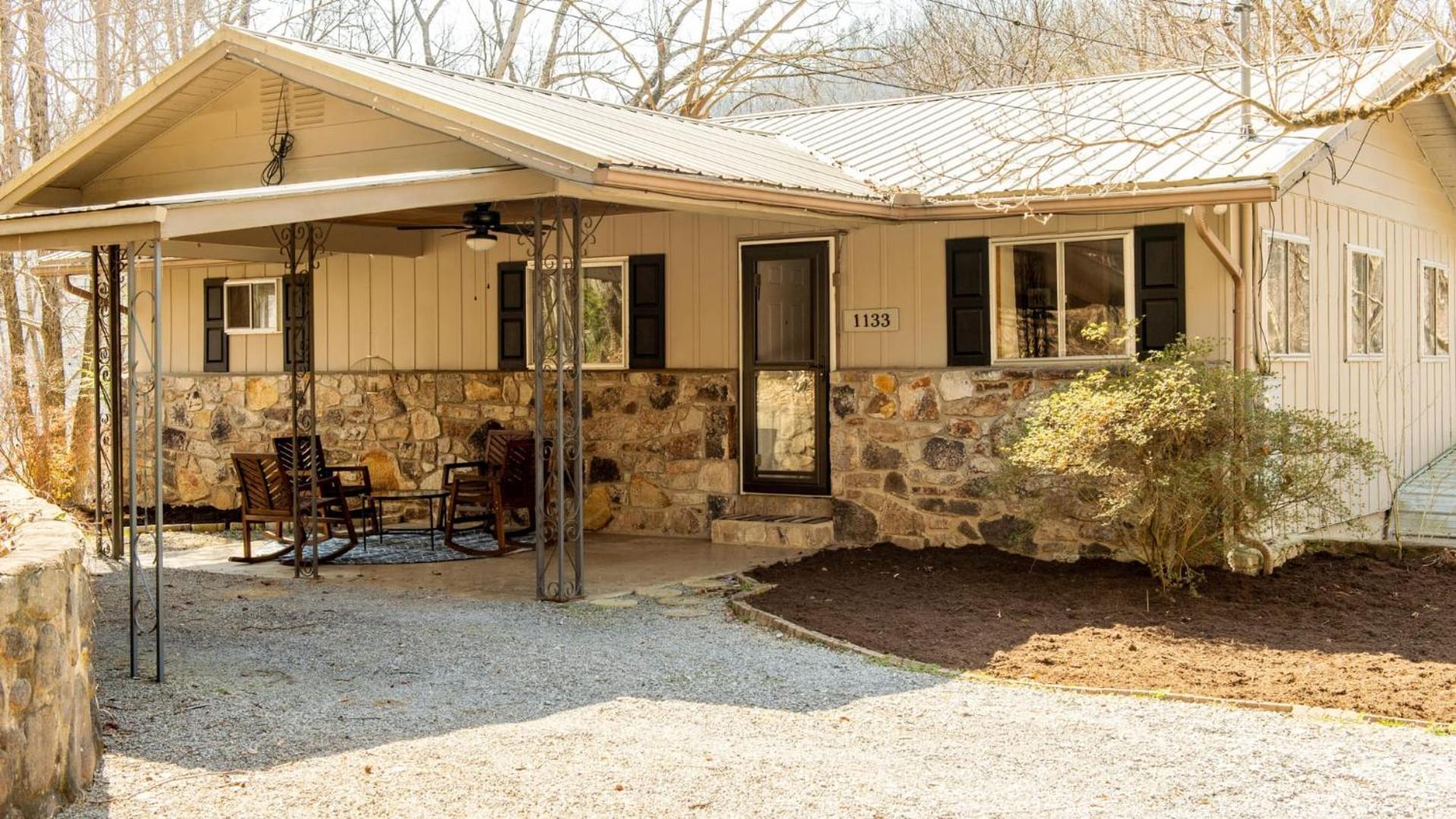 Little Smoky Retreat , 3 Bedroom , Close To Downtown Gatlinburg And Pigeon Forge Exteriör bild
